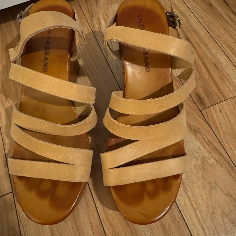 Lucky Brand Tan Suede Strappy Wedge Sandals - Picture 1 of 5
